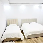 Central Apartments * טיראנה