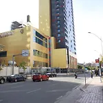 Central Apartments דירה